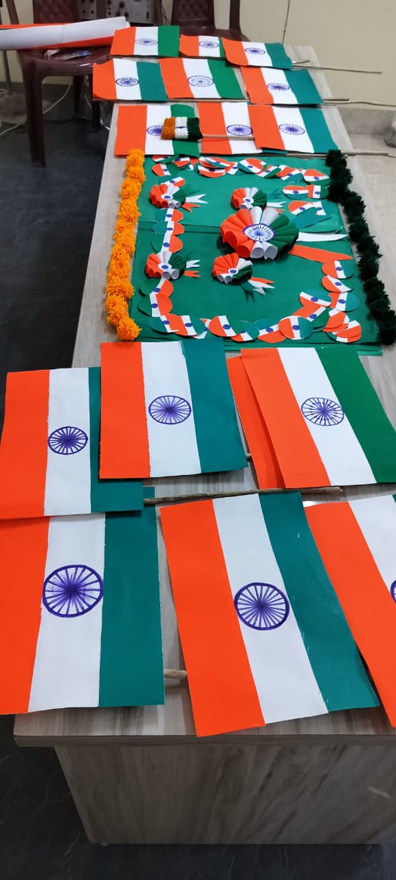 Observance of “Har Ghar Tiranga” Campaign, 2026
As part of the state-wide observance of the “Har Ghar Tiranga” Campaign, directed by the Higher Education Department, Government of West Bengal, a Flag-Making Ceremony was organised at Mahadevananda Mahavidyalaya on 10th August 2026.
The programme aimed to instil a sense of patriotism, national pride and respect for the Tricolour among the students. Students enthusiastically participated in making the National Flag, demonstrating their creativity and expressing their commitment to the ideals of the nation